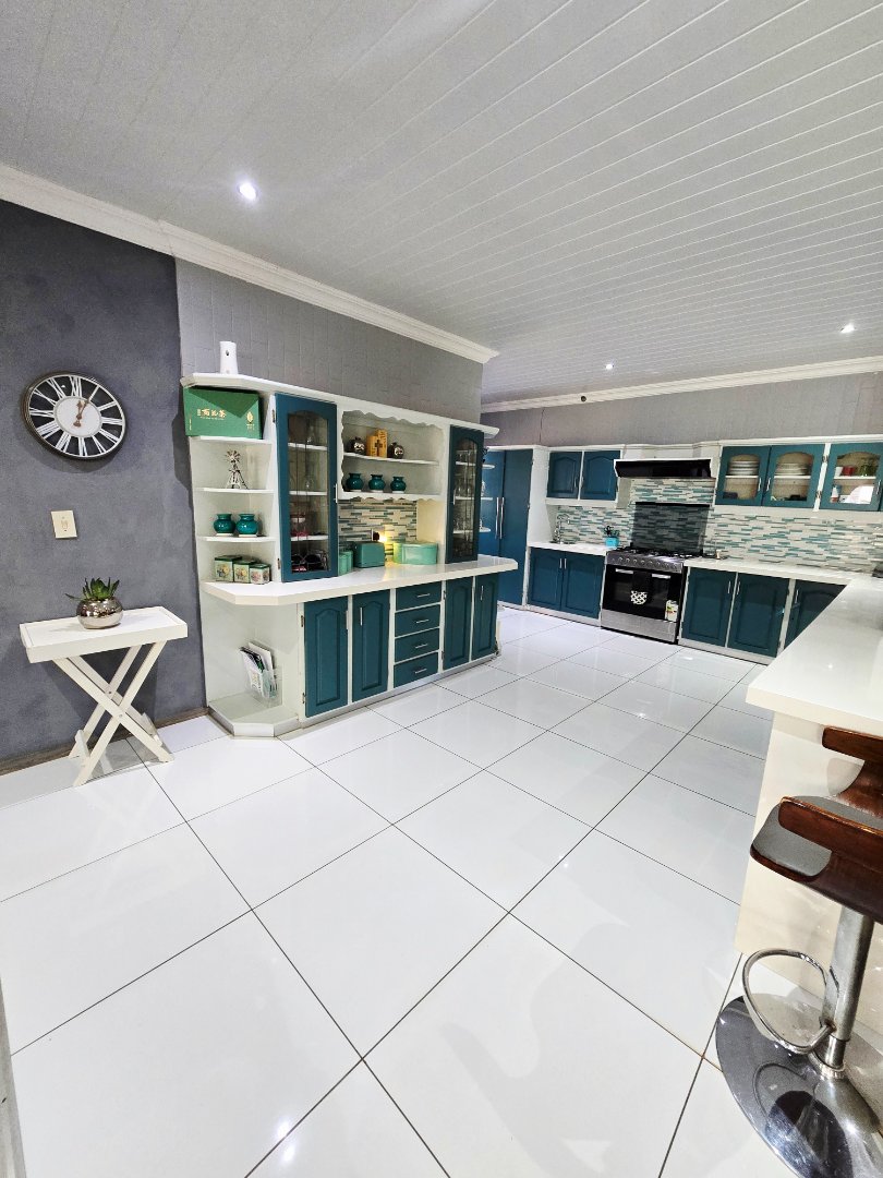 4 Bedroom Property for Sale in Wilkoppies North West
